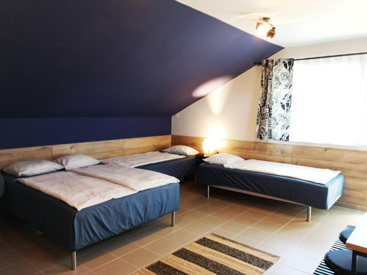 Gyoengyszem Vendeghaz Hotel เอ็กเกอร์ ภายนอก รูปภาพ